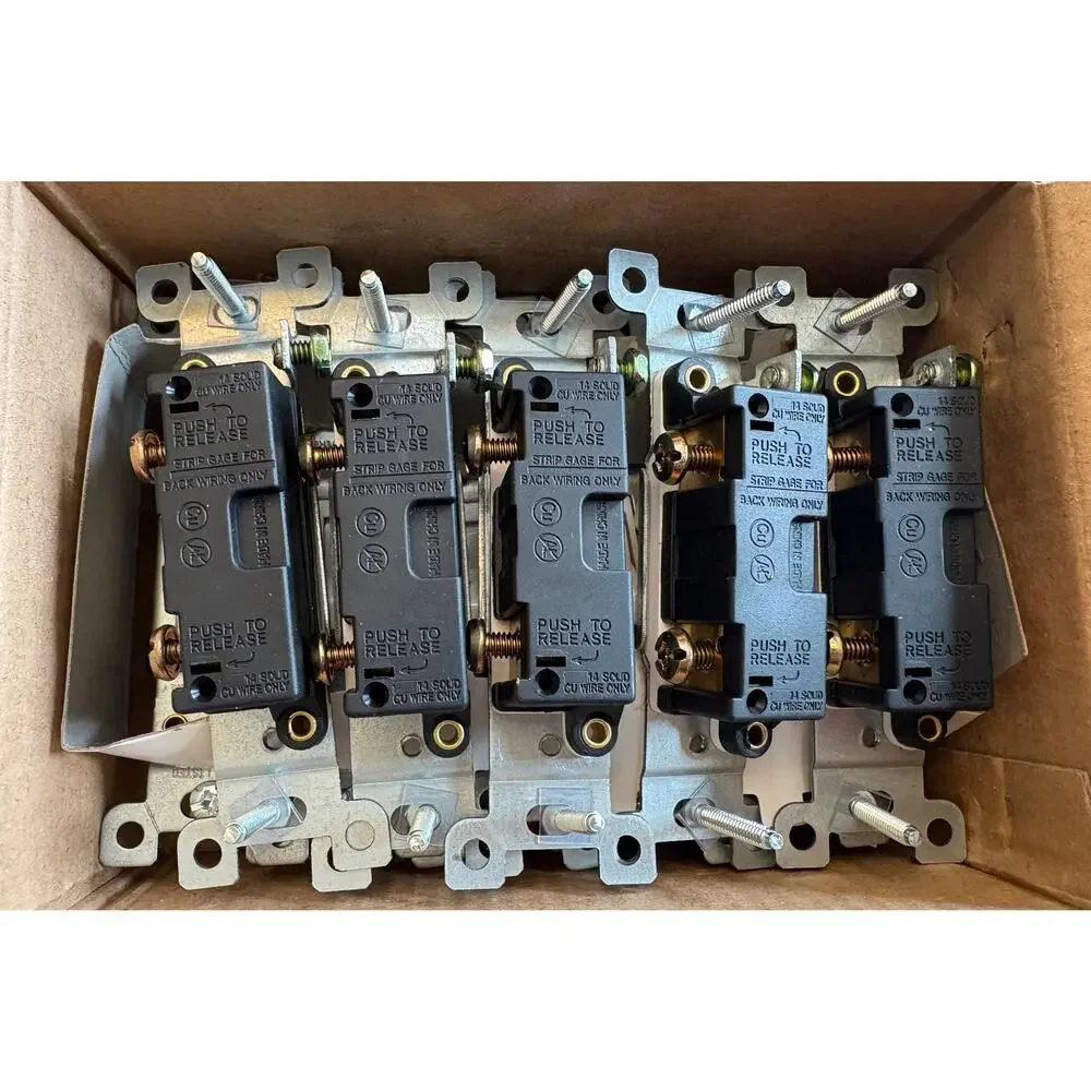 NIB 15 Amp Single-Pole Switch, White 10 PACK